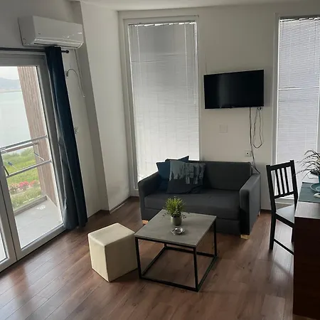 Jana Dojran Apartment *